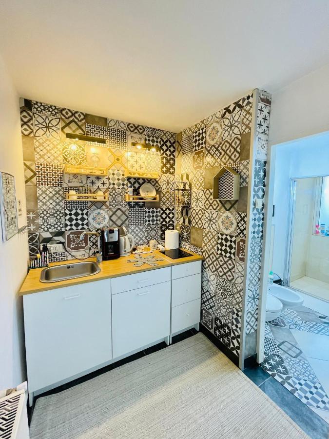 Private Place To Stay Self Check In-Nonstop- Netflix-Wifi Решица Экстерьер фото